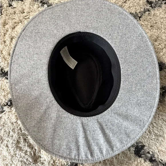 Forever 21 Gray Fedora Hat - Picture 5 of 7